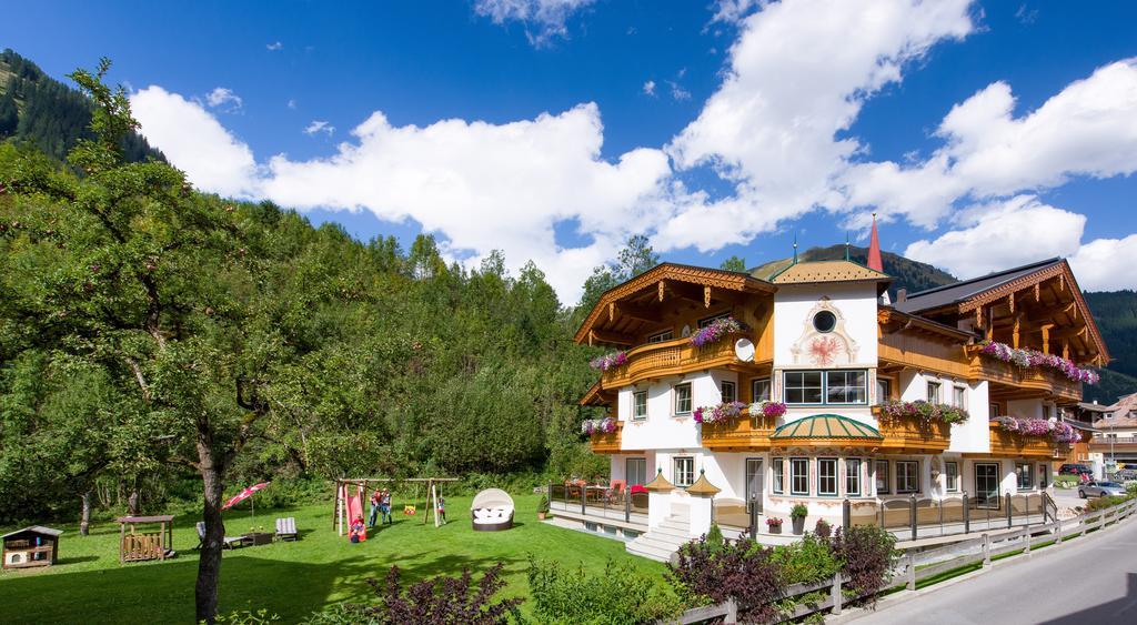 Ferienschloessl Harmonie Penzion Holzgau